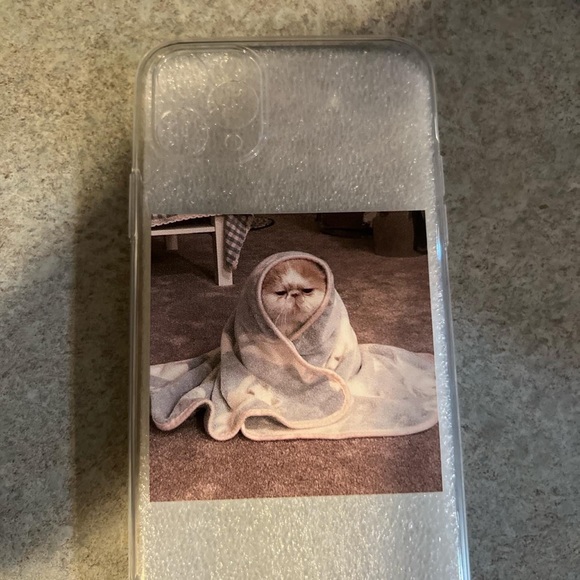 iPhone 11 Pro Max case - Picture 2 of 3